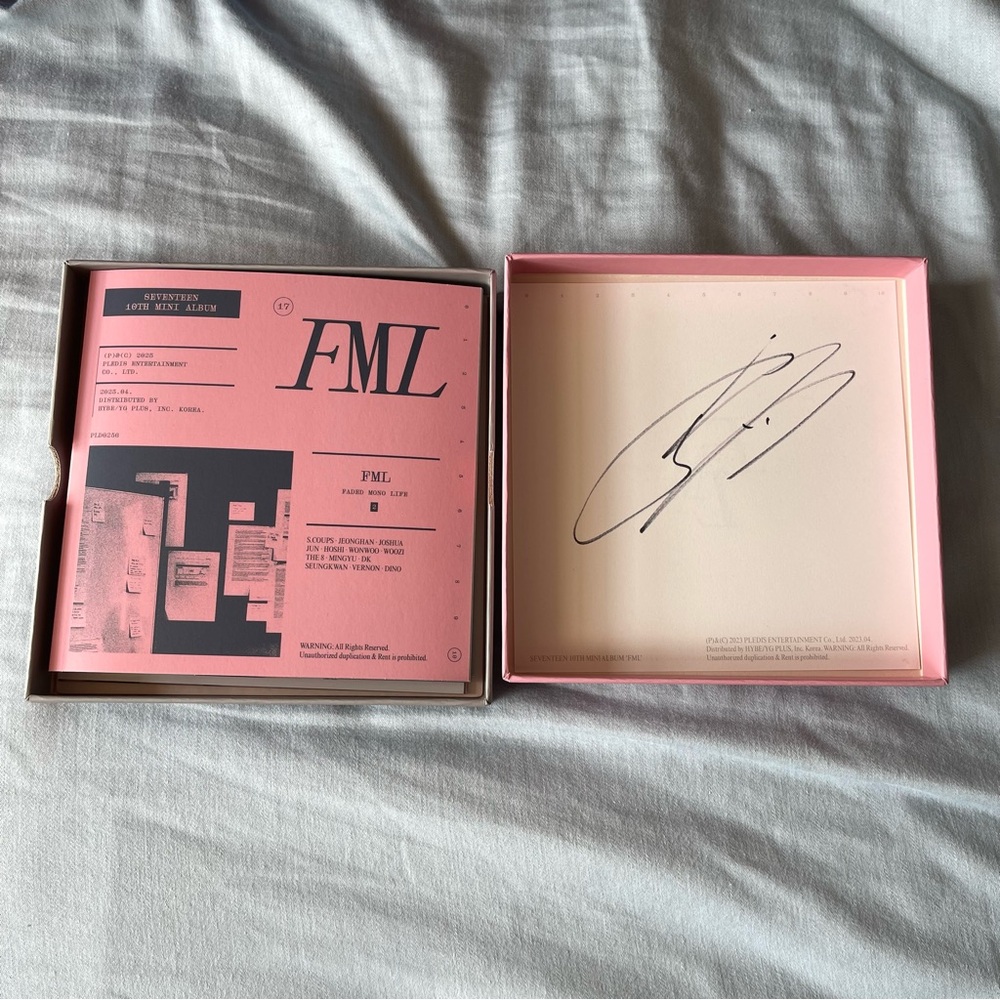 Seventeen FML Jun signed Album